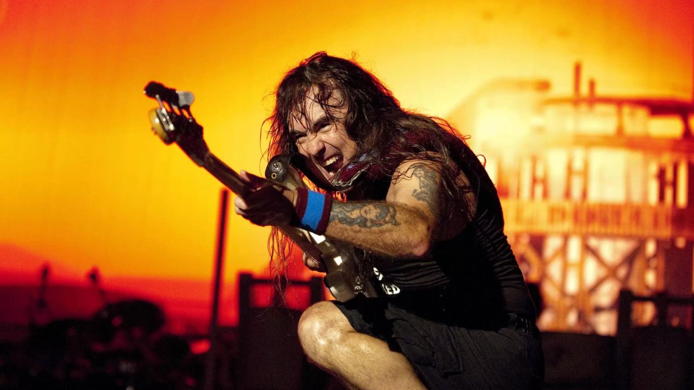 Así entrena Steve Harris para venir con Iron Maiden a la Argentina