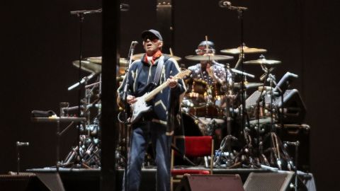 Eric Clapton llenó el Estadio de Vélez: poncho, guitarra y un sonido deluxe